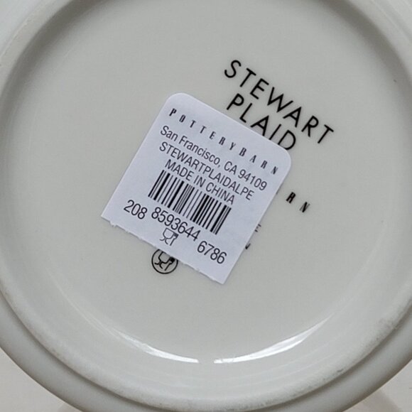 Pottery Barn Stewart Plaid Stoneware Initital Alphabet "E" Christmas Coffee Mug - Picture 6 of 10